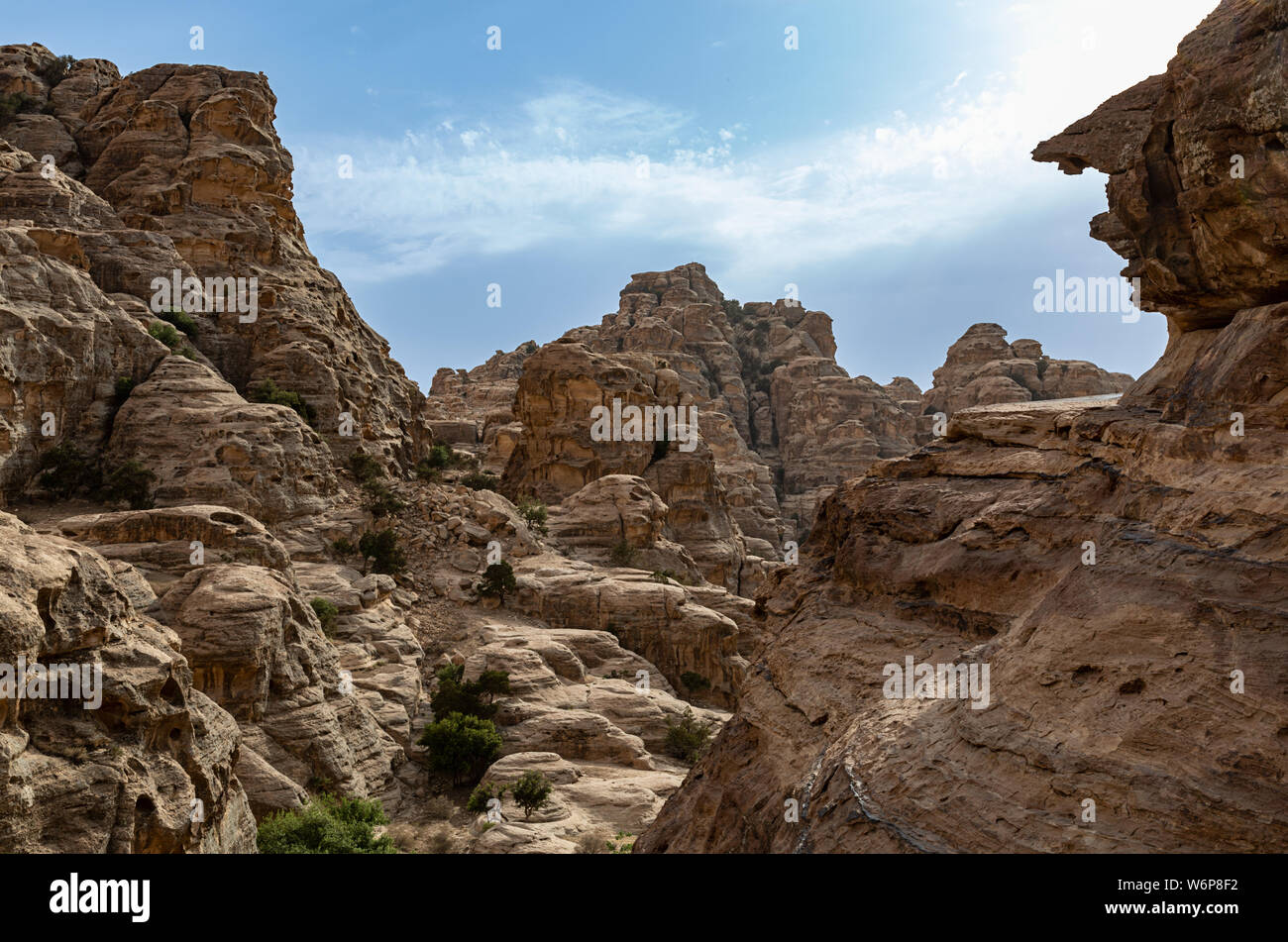 Paesaggio di pietra arenaria in Petra, Giordania Foto Stock