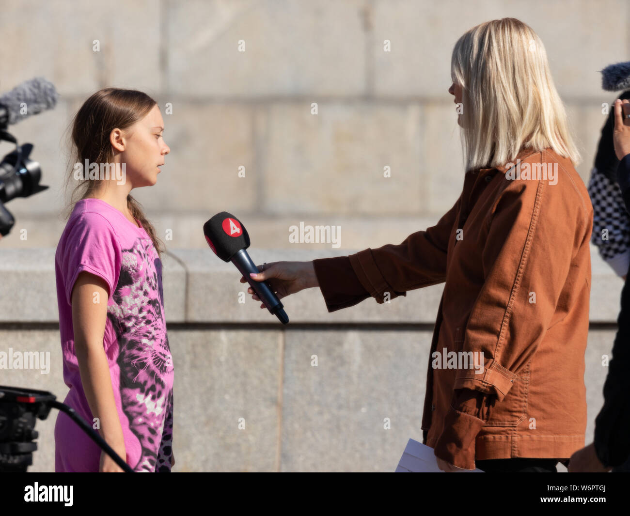 Stoccolma, Svezia. Il 2 agosto, 2019. 16-anno-vecchio clima svedese Greta attivista Thunberg ultima manifestazione a Stoccolma il venerdì prima di andare al Foto Stock