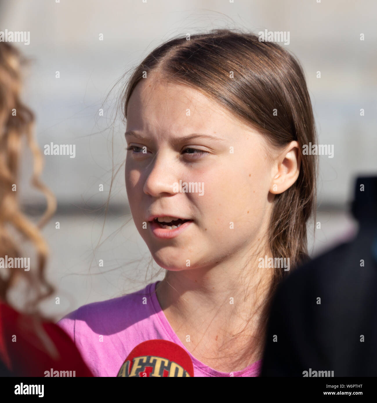 Stoccolma, Svezia. Il 2 agosto, 2019. 16-anno-vecchio clima svedese Greta attivista Thunberg ultima manifestazione a Stoccolma il venerdì prima di andare al Foto Stock