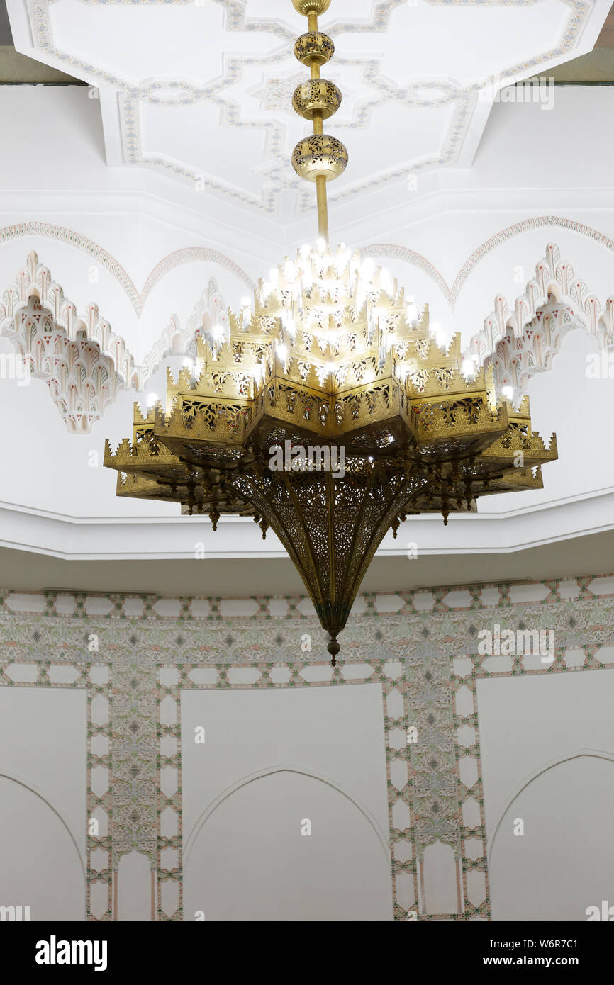 Vista del Wudu camera di lavaggio di Hassan II Grande moschea. Il rituale di lavaggio viene eseguita prima che la preghiera ufficiale, Casablanca, Marocco, Africa. Foto Stock