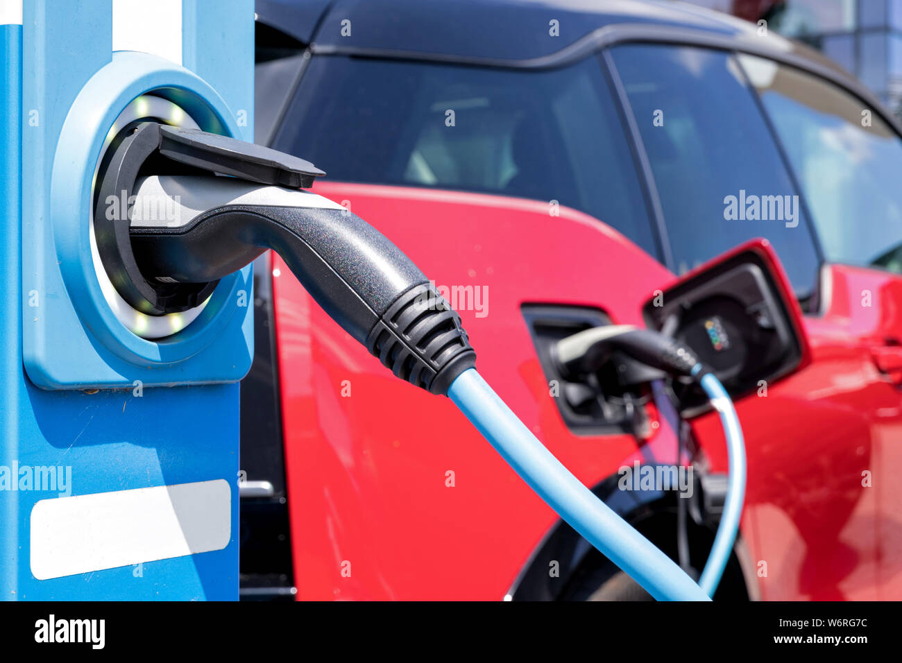 Auto elettrica batteria in carica Foto Stock