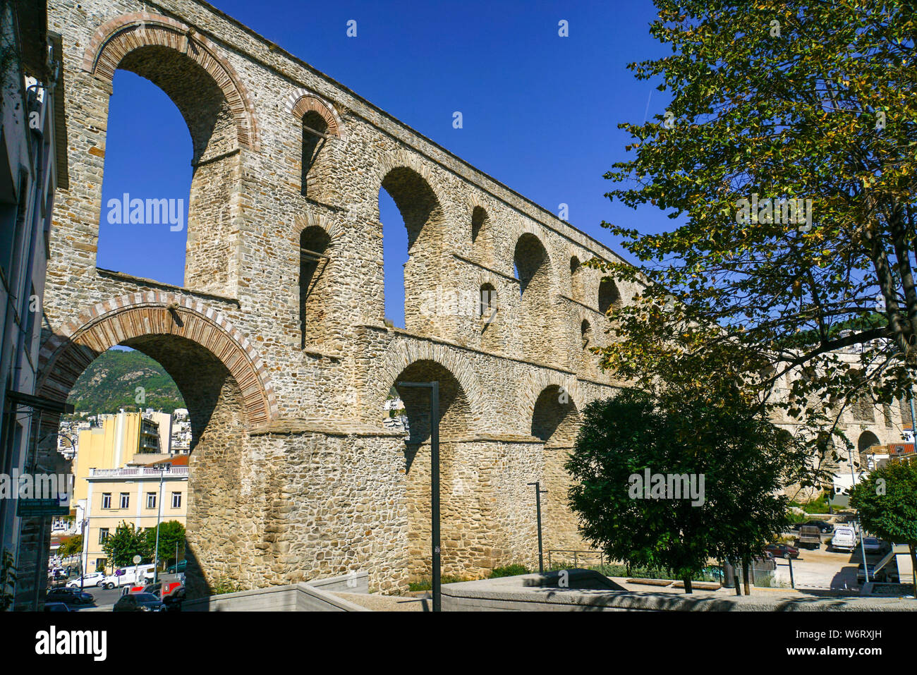 Kamares acquedotto, costruito 1530 dal sultano Solimano il Magnifico, Kavala, Macedonia orientale e Tracia Regione, Grecia. Foto Stock