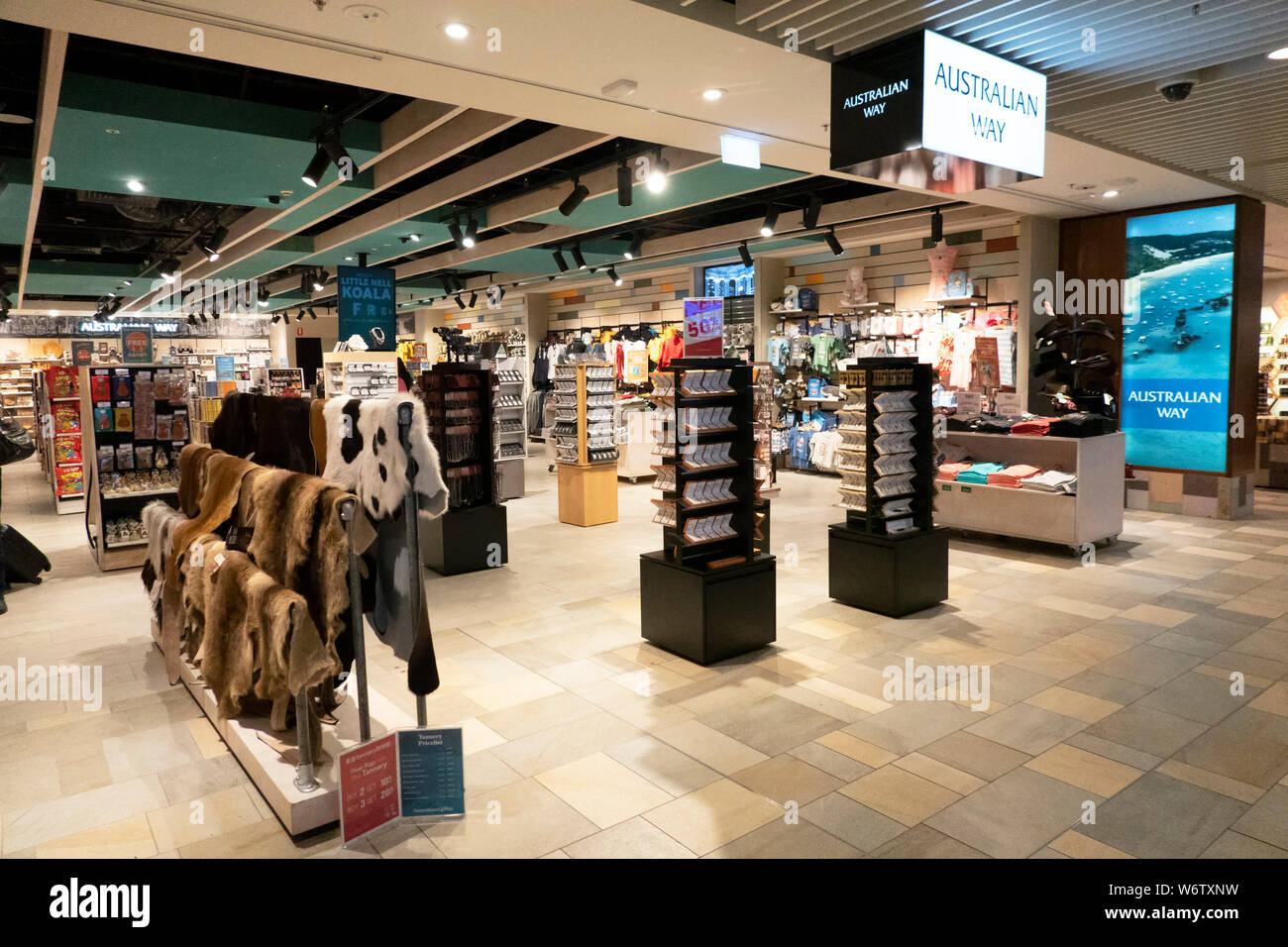 Australian modo negozio di souvenir all'aeroporto di Brisbane International Terminal, Queensland, QLD, Australia Foto Stock