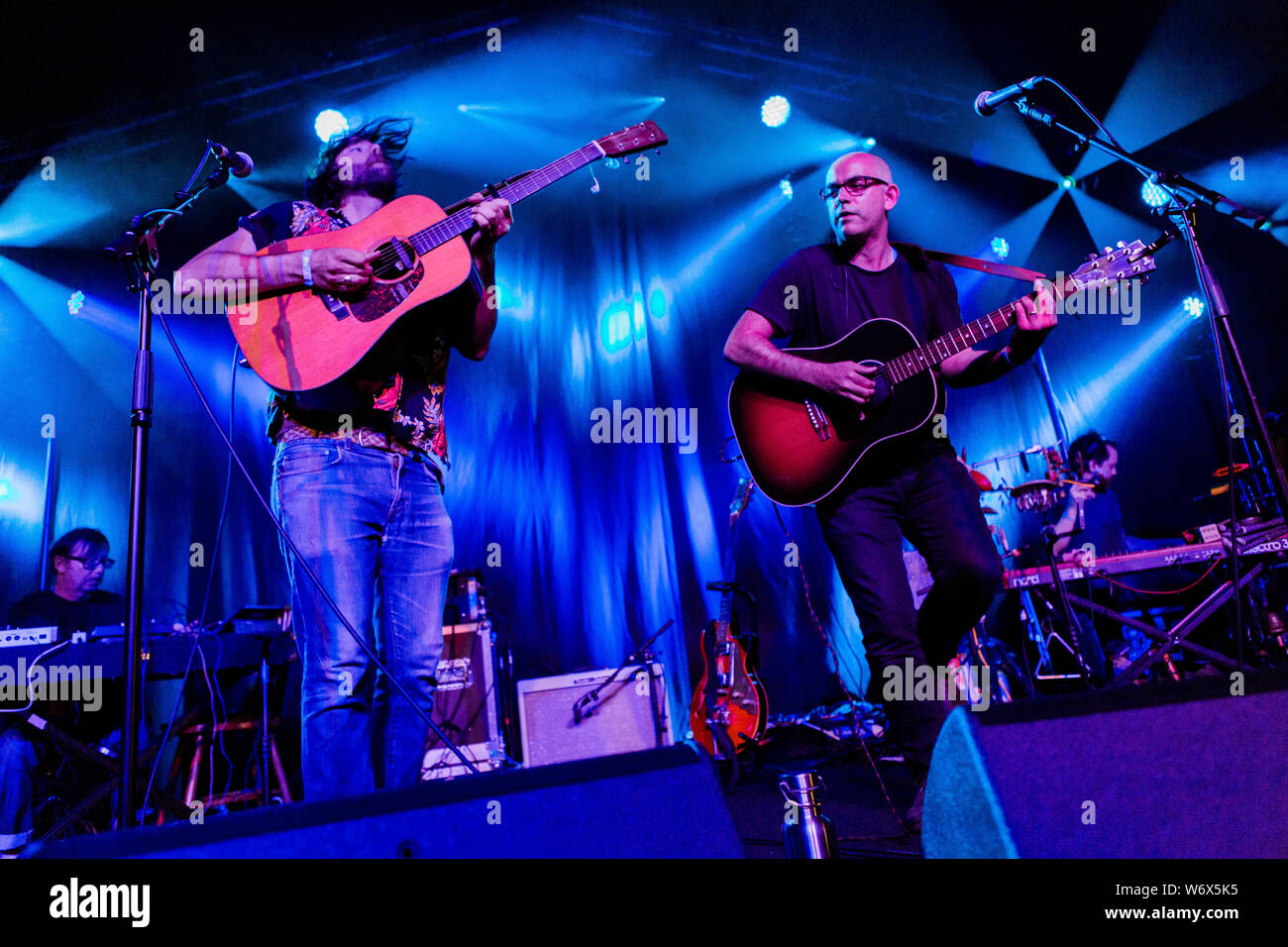 Cambridge, Regno Unito. Il 2 agosto 2019. Musica folk inglese Tunng banda esegue nella fase 2 durante il Festival del Folk di Cambridge. Richard Etteridge / Alamy Live News Foto Stock