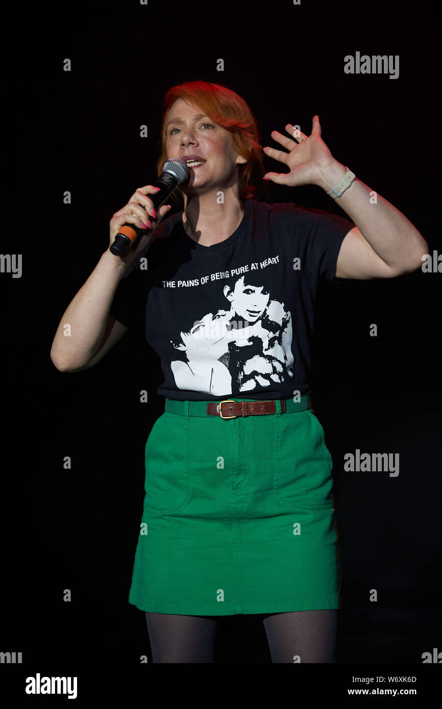 Edimburgo, Scozia. Regno Unito. Il 3 agosto 2019. Premere il tasto di chiamata La Pleasance Gala di apertura 2019 Hosted by Suzi Ruffell parte di Edinburgh Fringe Festival 2019. Andrew Eaton/Alamy Live News. Foto Stock