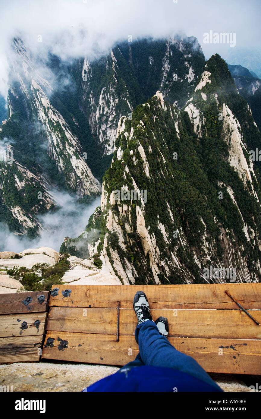 Famoso Huashan plank a piedi, nei pressi di Xian, Cina. Foto Stock