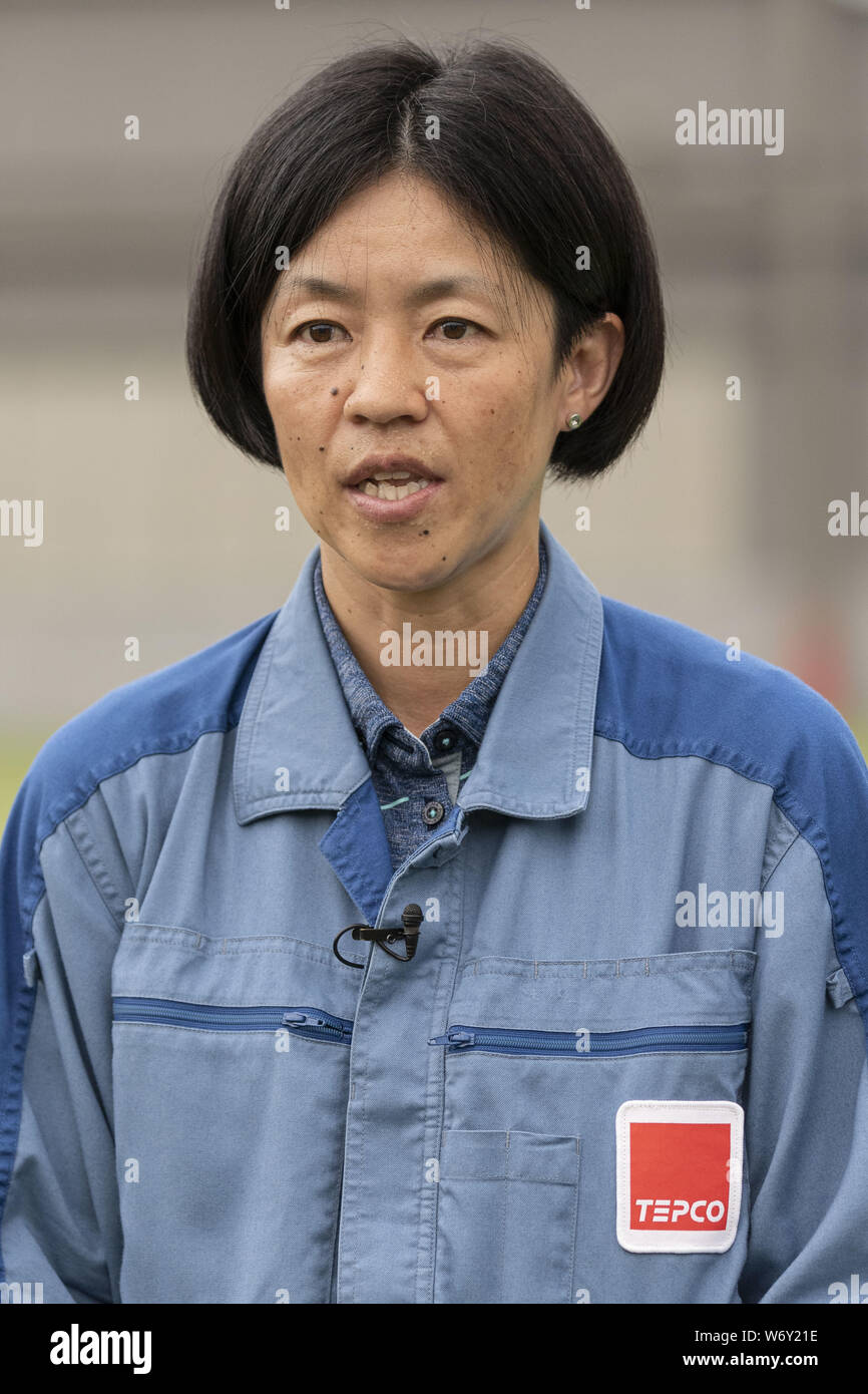 Fukushima, Giappone. 2 agosto, 2019. Ayako Masuda, un ex portiere della TEPCO Mareeze donna Calcio team risponde alle domande dei giornalisti presso il J-villaggio Centro Nazionale di Allenamento durante il ''Tohoku Media Tour: Fukushima corso'' dell'evento. L'evento annuale organizzato dal Governo Metropolitano di Tokyo (TMG) mostra i tentativi di recupero a Fukushima area interessata dal 2011 Grande Oriente giappone terremoto. Credito: Rodrigo Reyes Marin/ZUMA filo/Alamy Live News Foto Stock