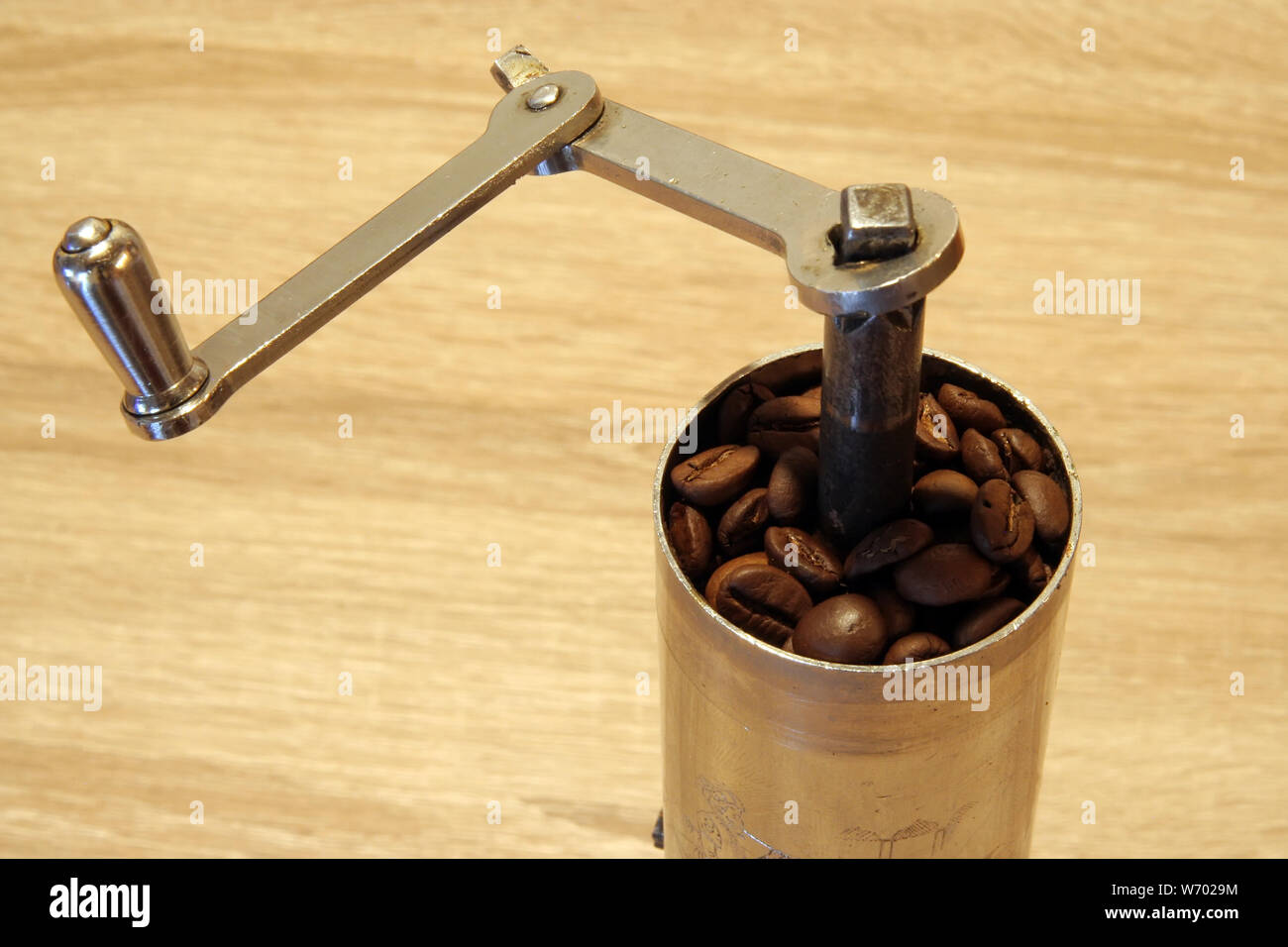 Caffè Retrò mulino. caffè vecchio mulino. stile retrò caffè mulino. Vintage mill. Foto Stock