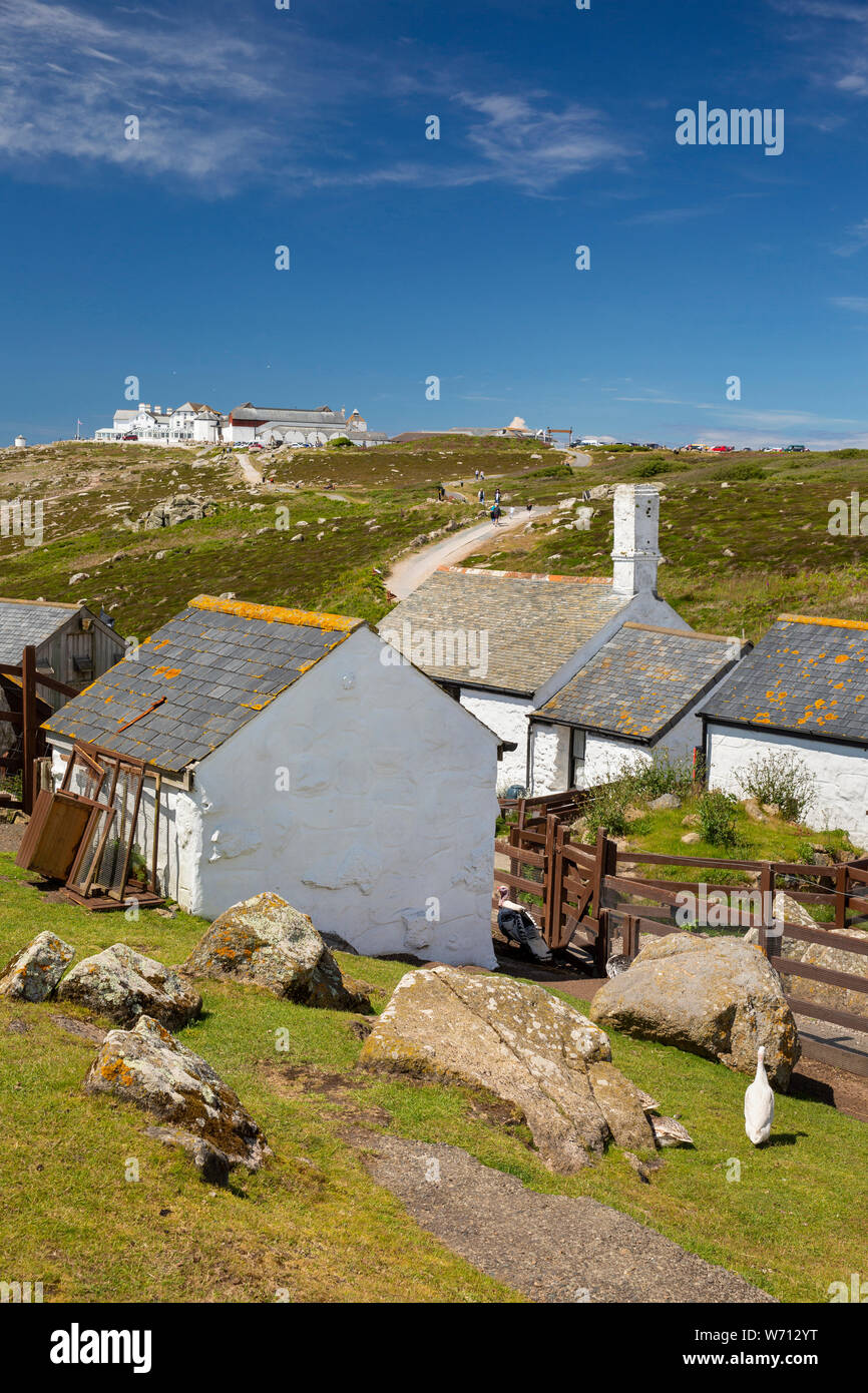 Regno Unito, Inghilterra, Cornwall, Sennen, Land's End, Carn Greeb, Green Farm childrens farm attrazione & Lands End Hotel Foto Stock