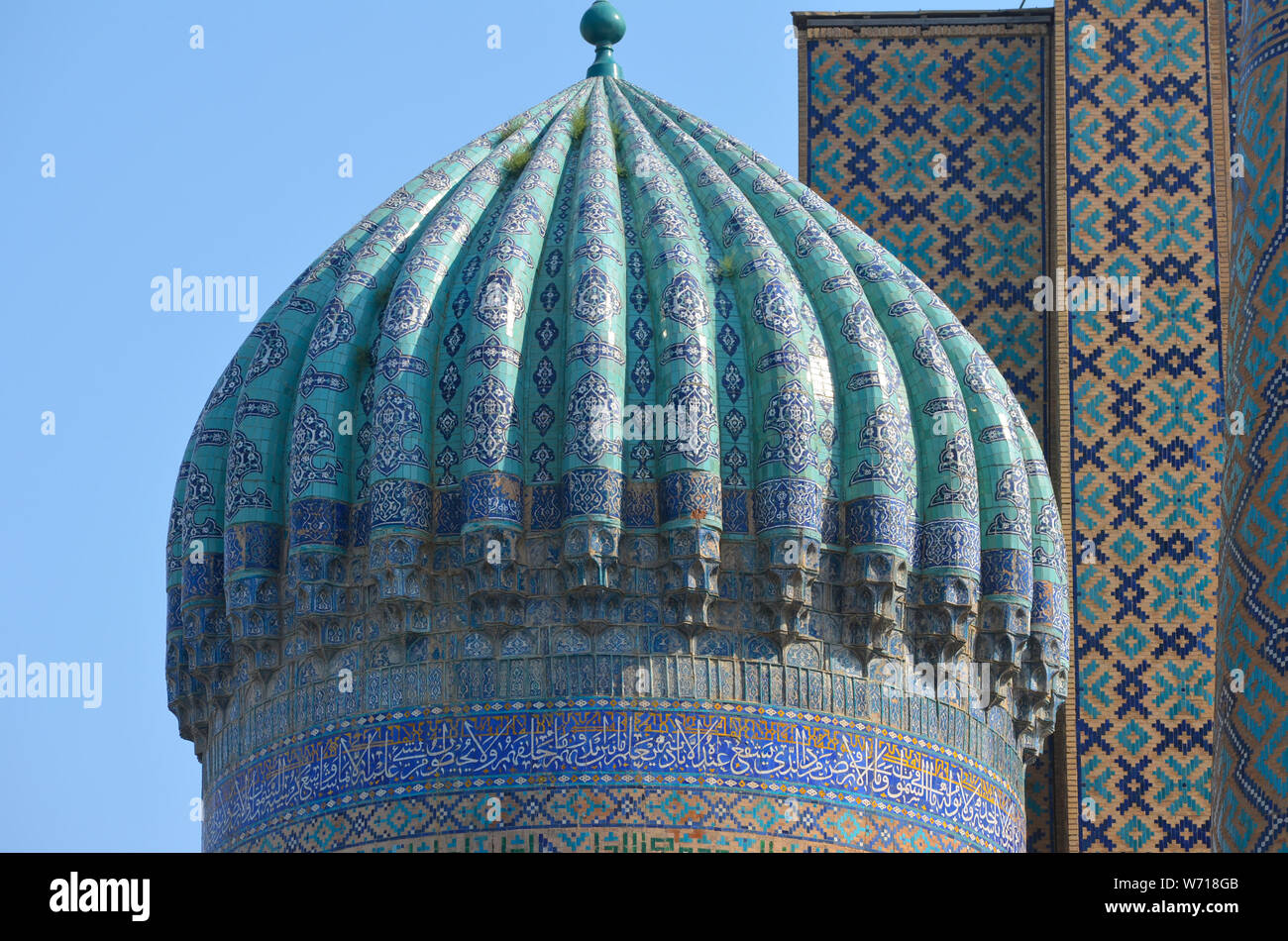 Xv secolo moschea Bibi-Khanym, Samarcanda, Uzbekistan Foto Stock