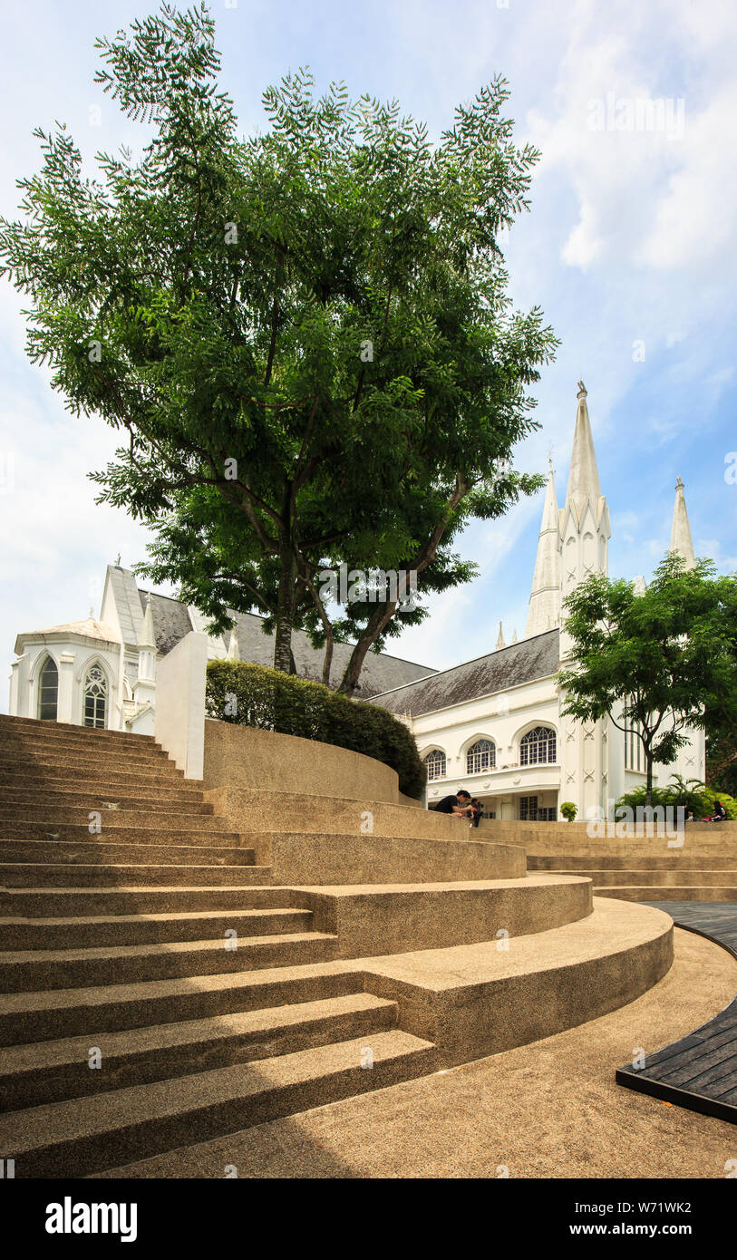 Singapore-01 agosto 2019:Giorno di scena la cattedrale di Sant'Andrea a Singapore Foto Stock