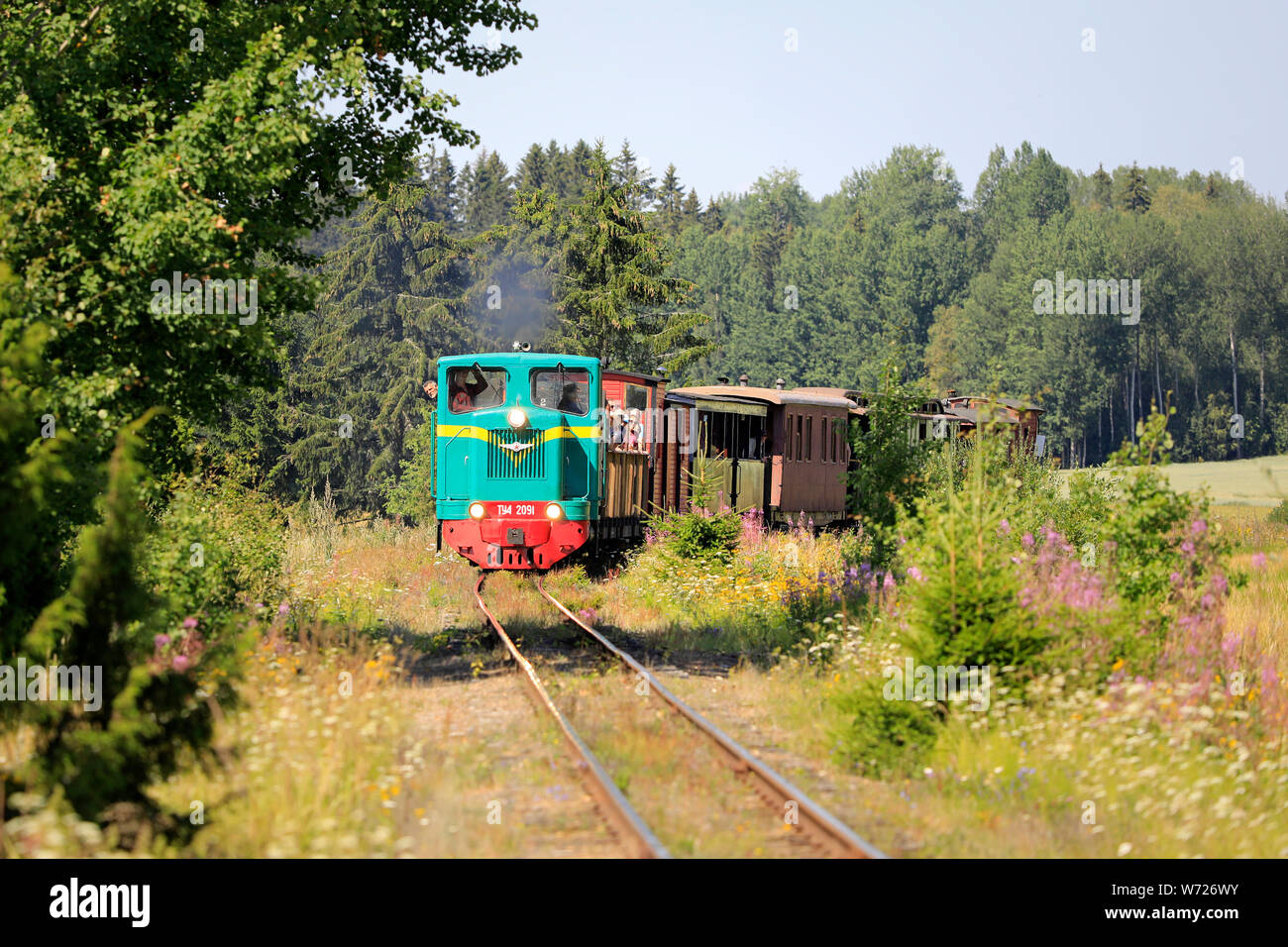 Verde TU4-tipo di locomotiva diesel numero 2091, realizzato nella ex Unione Sovietica nel 1970, su Jokioinen museo ferroviario. Palomaki, Finlandia. Luglio 28, 2019. Foto Stock