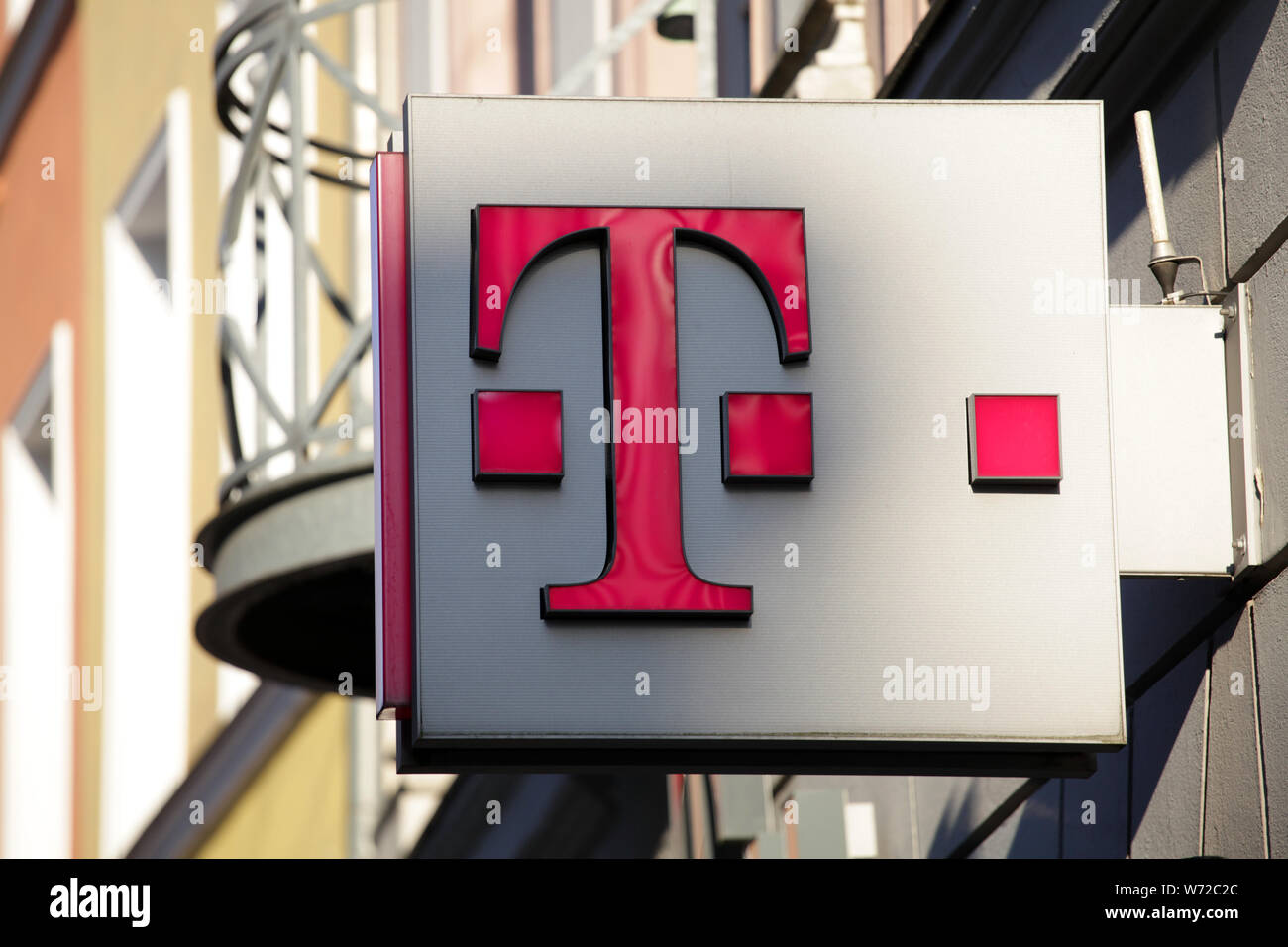 Deutsche Telekom street segno sopra phone shop Foto Stock