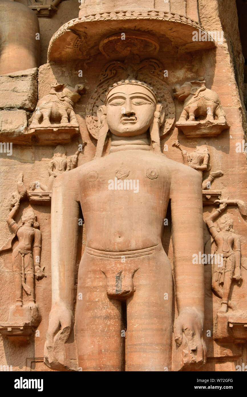 Statua di Jain di Tirthankara, Gwalior, India, Asia Foto Stock