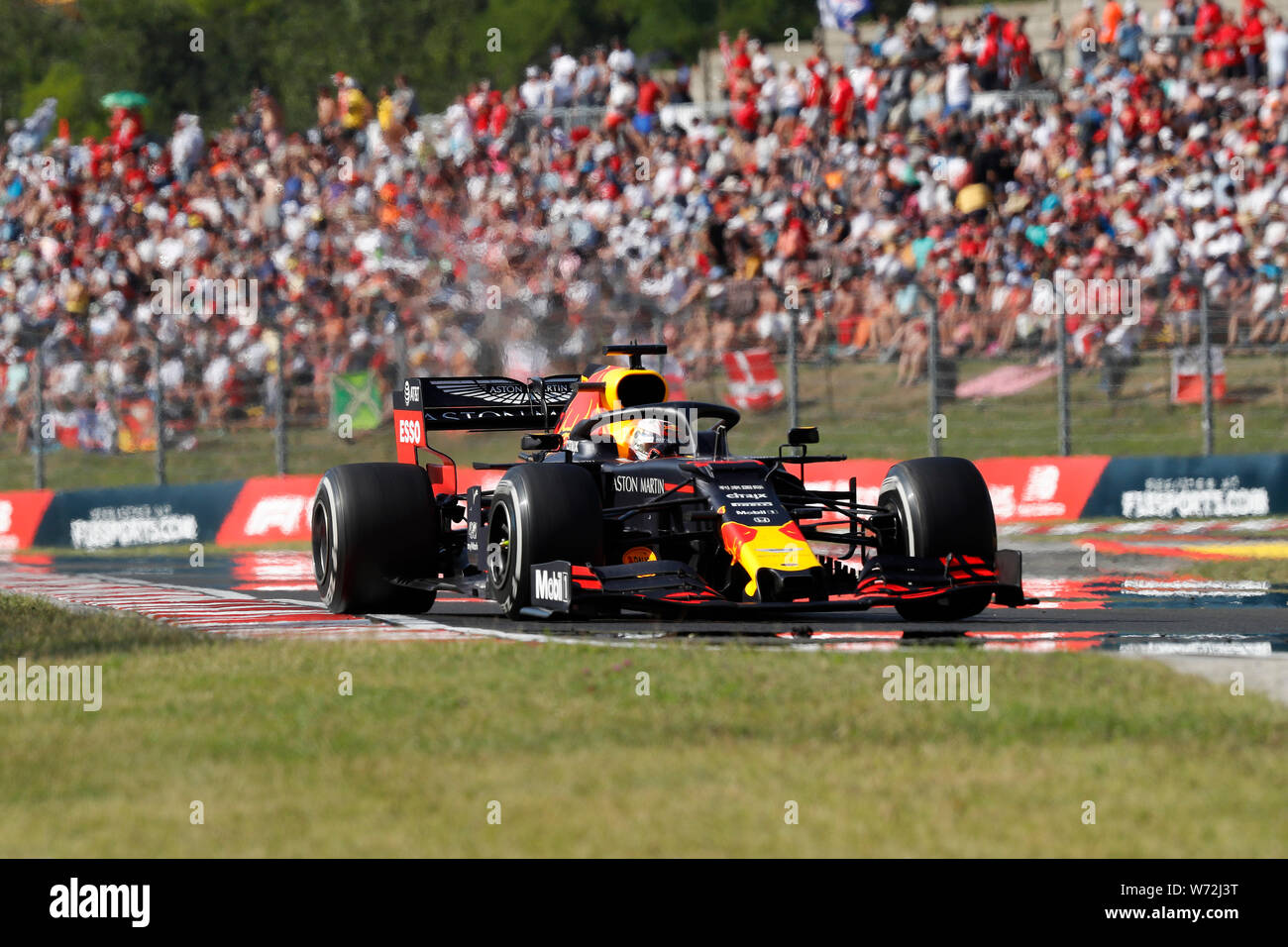 Budapest, Ungheria. 04 Agosto,2019. Max Verstappen Aston Martin della Red Bull Racing in pista durante il Gran Premio di F1 di Ungheria Credito: Marco Canoniero/Alamy Live News Foto Stock