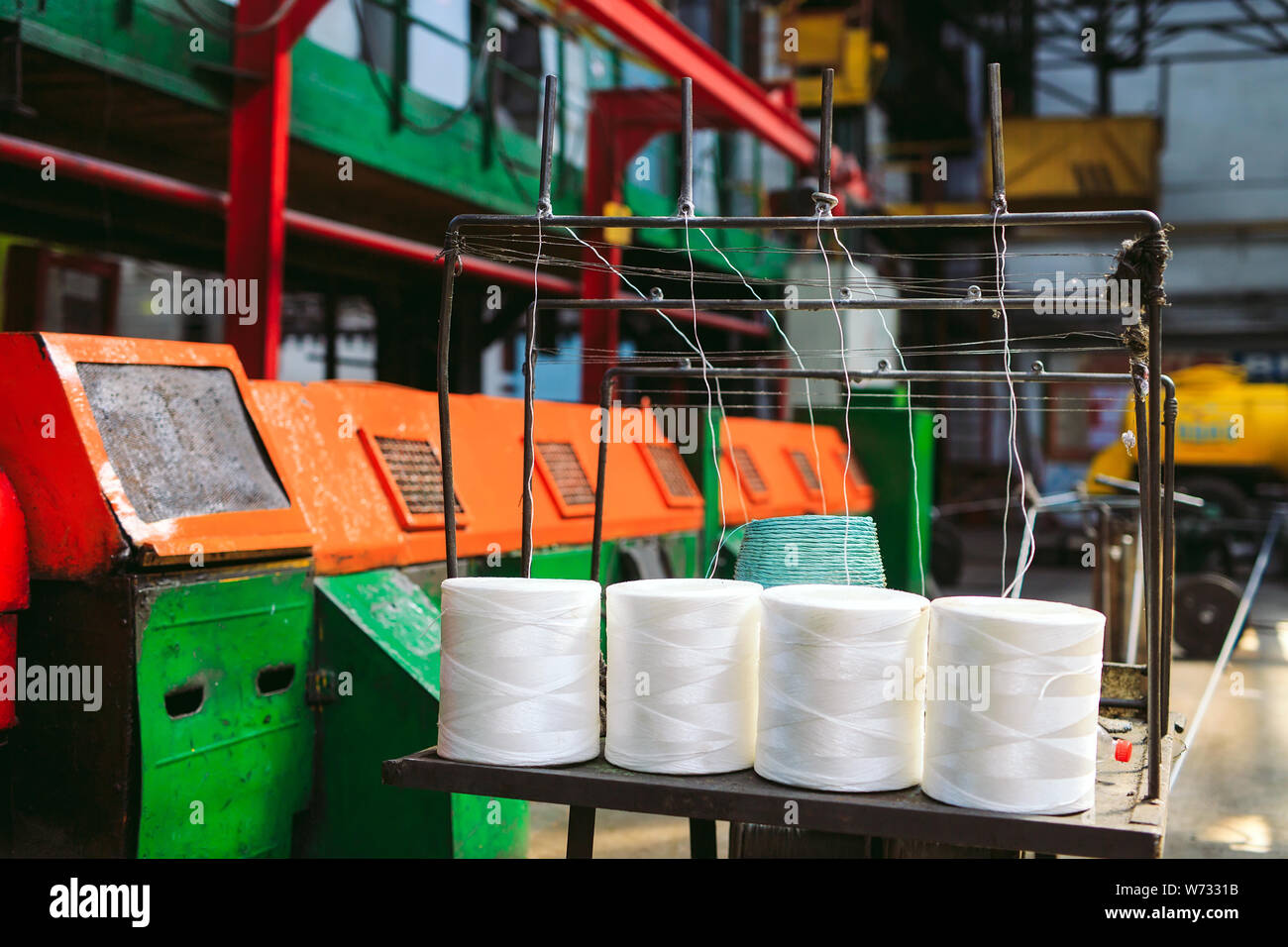 Funi in nylon fabbrica, corda, fabbrica di produzione di gomma. Foto Stock