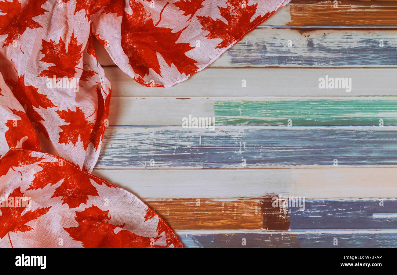 Bandiera canadese con la parola Agosto Civic Holiday Happy Canada Day celebrazione Foto Stock