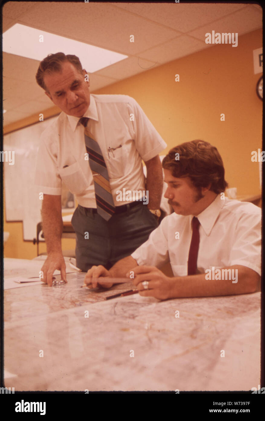 Il LOS ANGELES reattivo programma inquinanti (LARPP), è un luogo unico e multi-agenzia RICERCA DI INQUINAMENTO ATMOSFERICO studio promosso dal coordinamento del Consiglio Ricerca, un governo-industria Gruppo di ricerca. Presso il centro operativo in EL MONTE, l intero progetto è tracciata, mappati e registrati dal personale di EPA e METRONICS CORPORATION Foto Stock