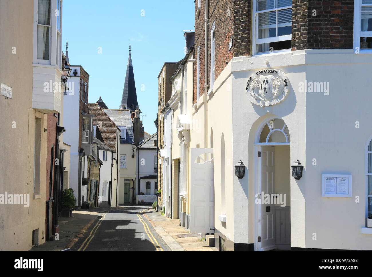 Coppin Street, tra la strada di mezzo e il mare nel trattare la graziosa città vecchia, il Kent east coast, NEL REGNO UNITO Foto Stock