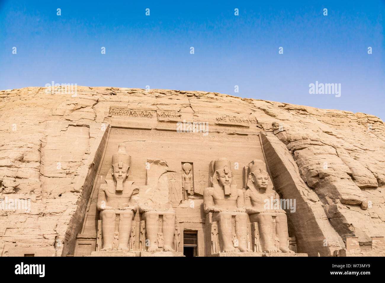 Abu Simbel tempio, un magnifico punto di riferimento costruita dal faraone Ramesse il Grande, Egitto Foto Stock