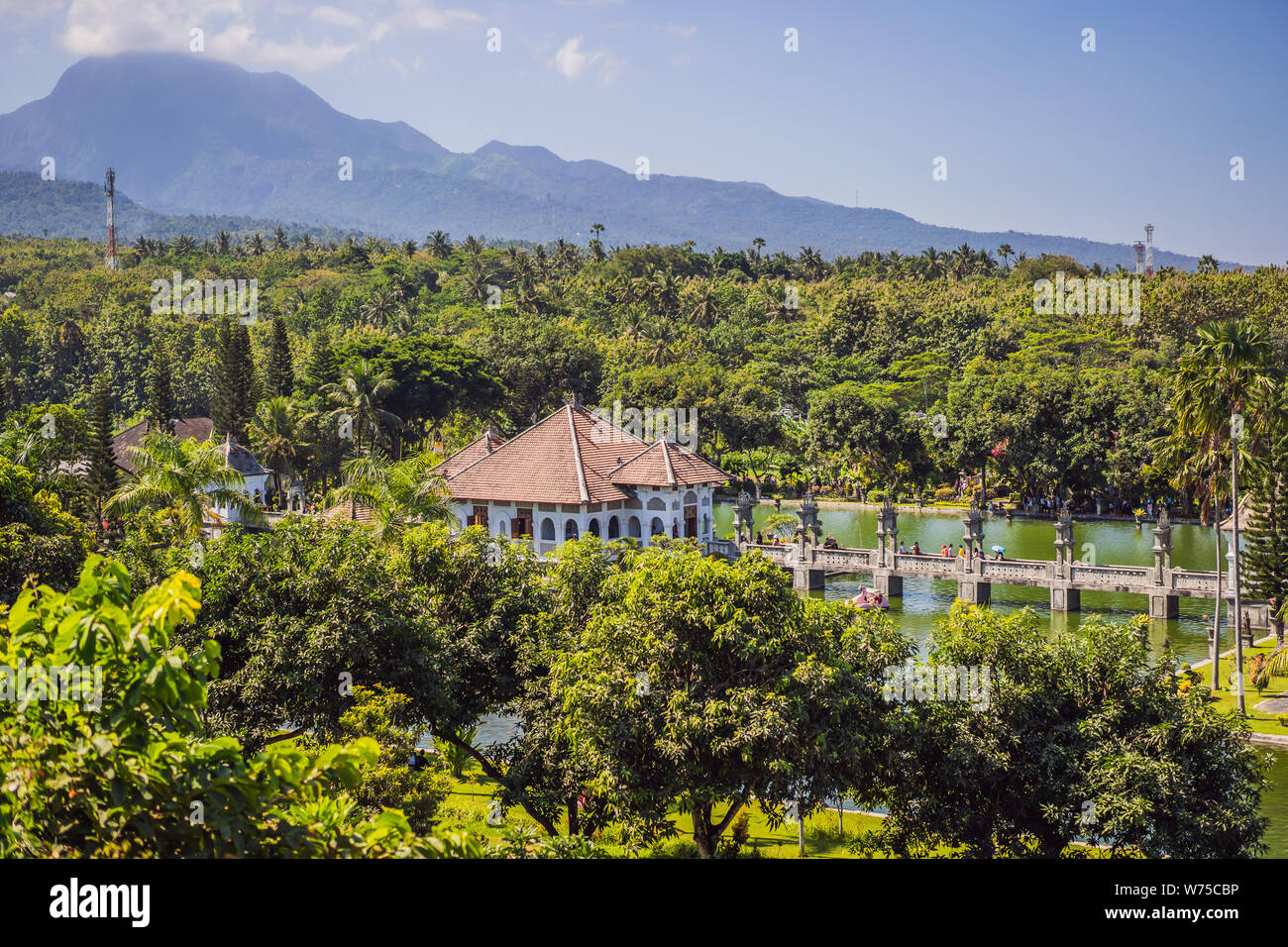 Palazzo acqua Taman Ujung nell isola di Bali Indonesia - viaggi e fondo di architettura Foto Stock