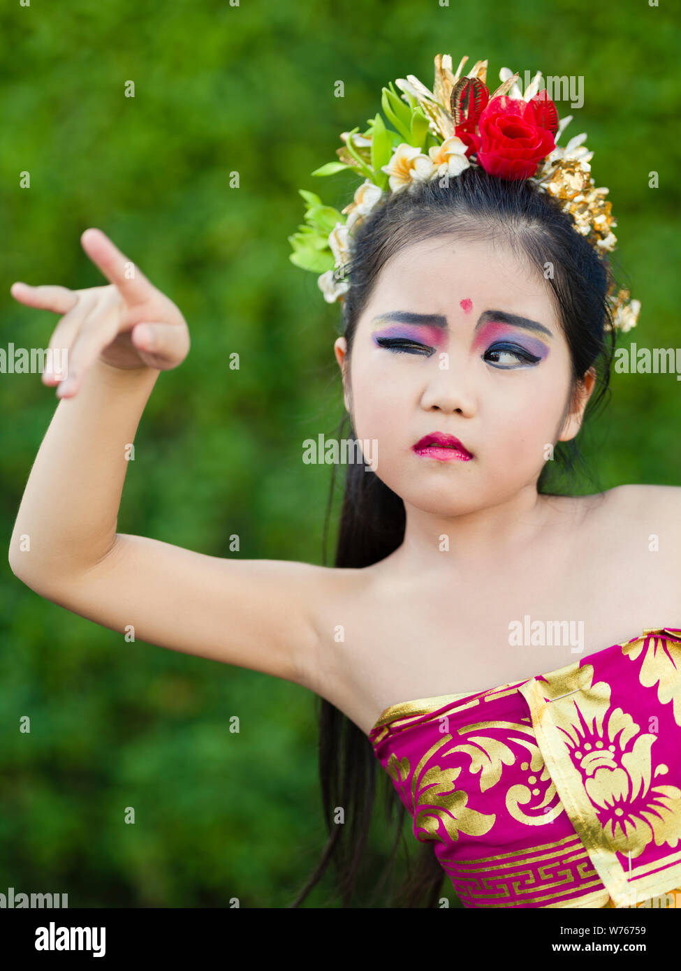Ritratto di danza Balinese Gamelan e membro della classe. Con danze e musiche tradizionali di Bali, Indonesia, sud-est asiatico compresi Legong Benvenuto barong dance Foto Stock