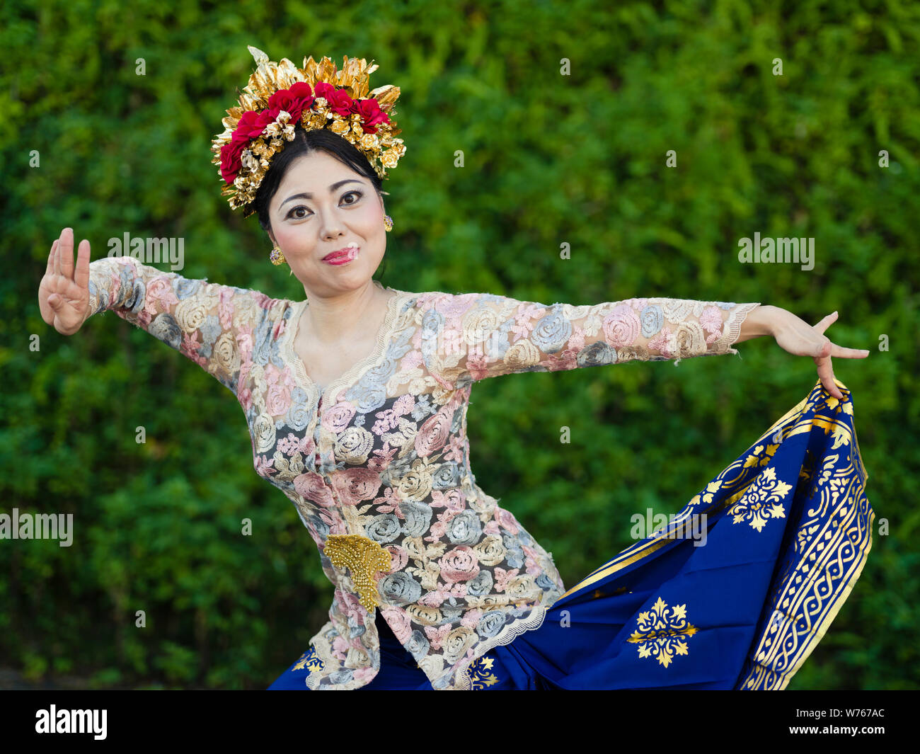 Ritratto di danza Balinese Gamelan e membro della classe. Con danze e musiche tradizionali di Bali, Indonesia, sud-est asiatico compresi Legong Benvenuto barong dance Foto Stock