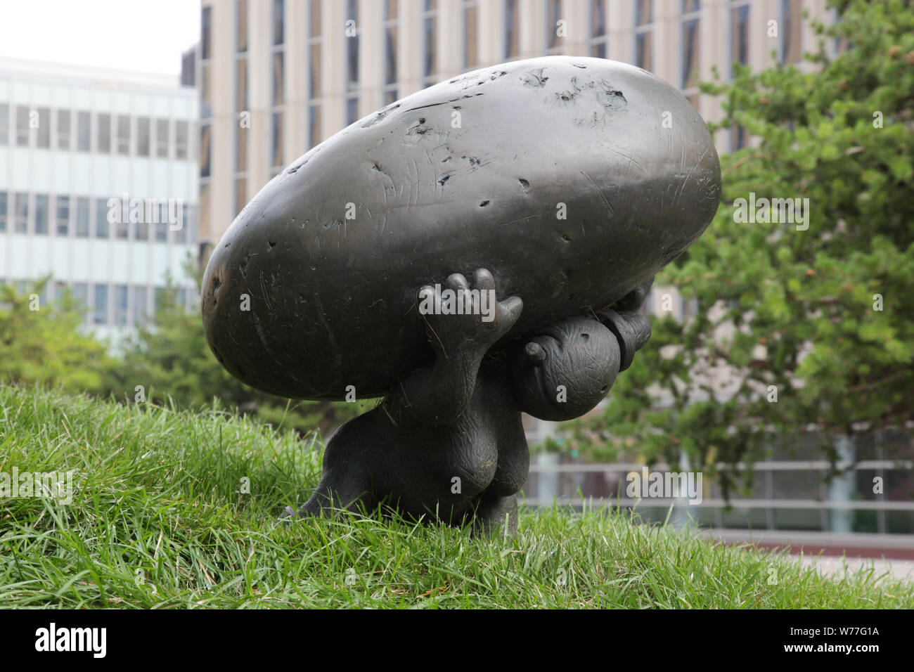 Rockman statue, U.S. Courthouse, Minneapolis, Minnesota descrizione fisica: 1 Foto : Digital, file TIFF a colori. Note: Dono; Carol M. Highsmith; 2009; (DLC/PP-2009:083).; fotografato come parte di un incarico per la General Services Administration.; le informazioni relative al titolo, data e oggetto nota fornita dal fotografo.; Artista: Tom Otterness.; Foto Stock