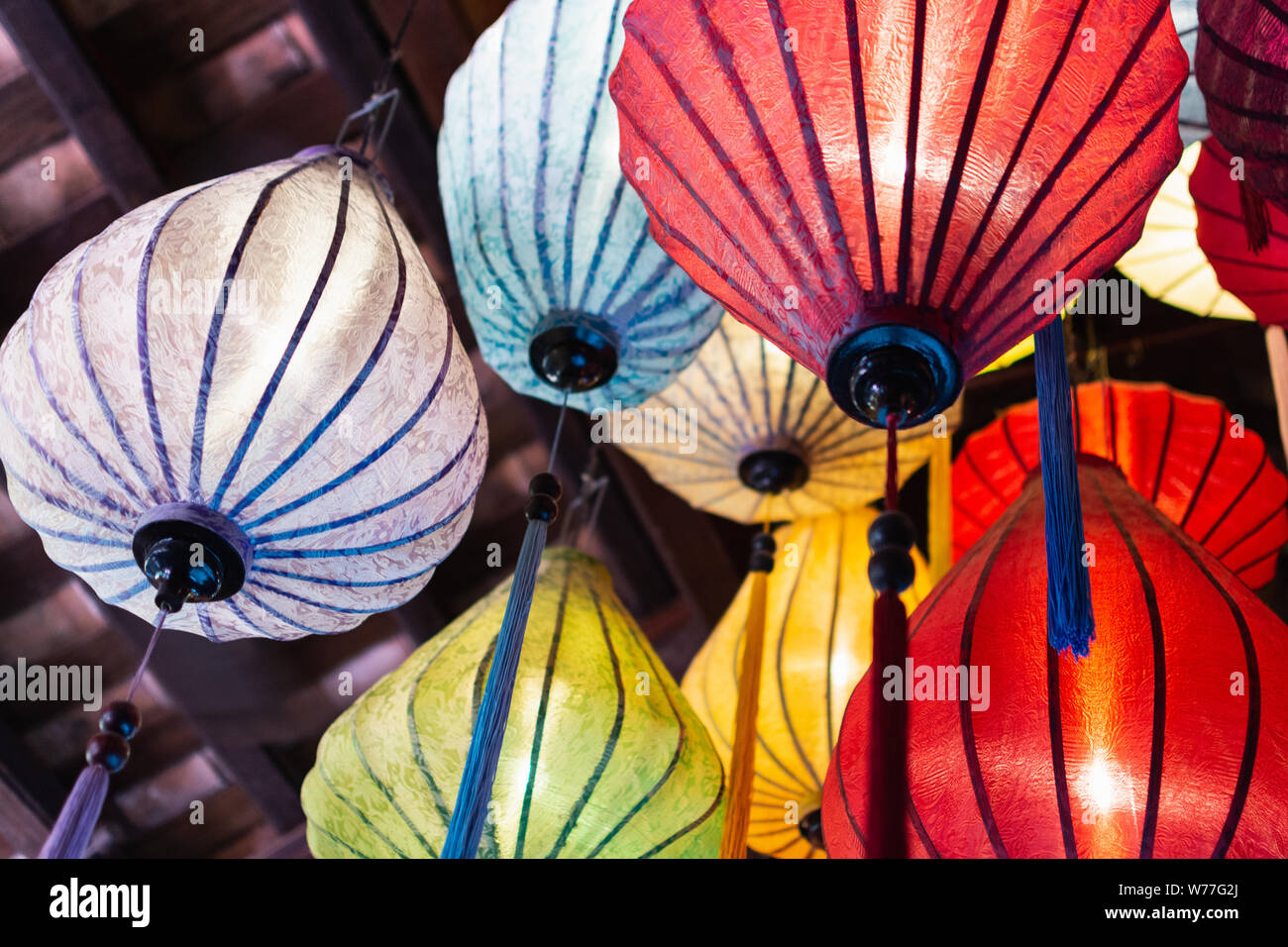 Colorato tradizionale di Hoi An lanterne di carta, Vietnam. Foto Stock