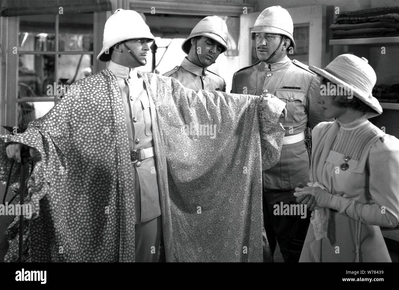 DOUGLAS FAIRBANKS JR., Cary Grant, VICTOR MCLAGLEN, GUNGA DIN, 1939 Foto Stock