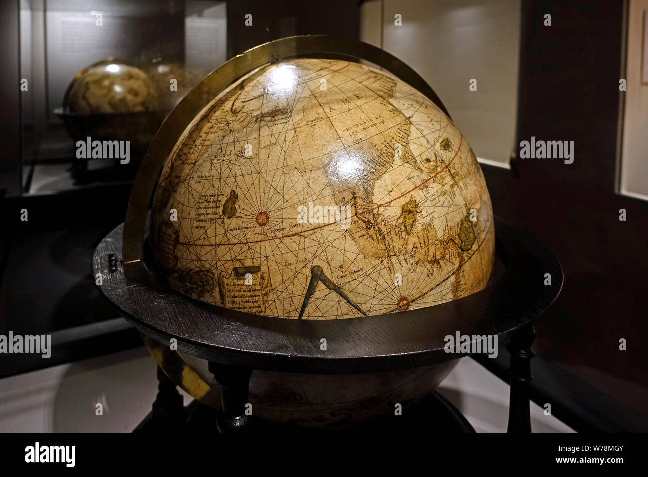Xvi secolo globo terrestre nella proiezione di Mercatore museo sulla storia della cartografia, Sint-Niklaas, Fiandre Orientali, Belgio Foto Stock