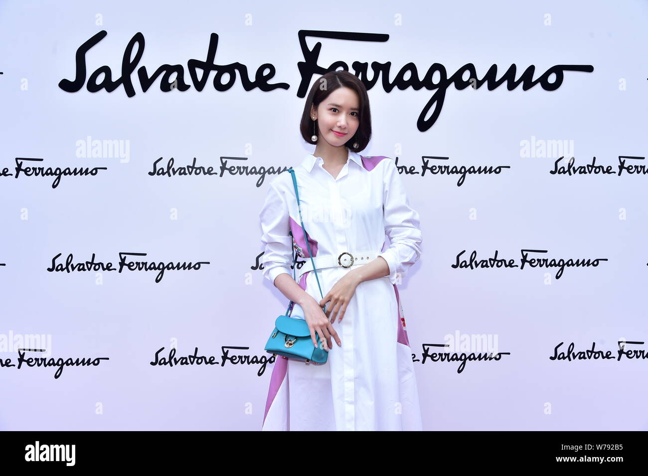 Corea del Sud la cantante e attrice Lim Yoon-ah, meglio noto come Yoona, Corea del Sud gruppo pop Girls' Generazione partecipa ad un evento promozionale per Salvat Foto Stock