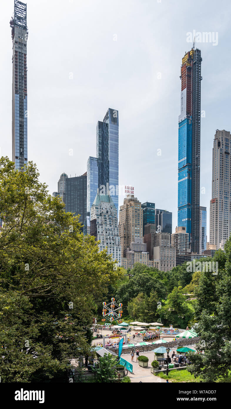 I grattacieli di Midtown visto da Central Park, Manhattan, New York, Stati Uniti d'America Foto Stock