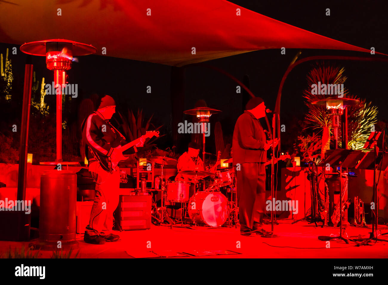 Desert Botanical Garden musicisti in rosso Foto Stock