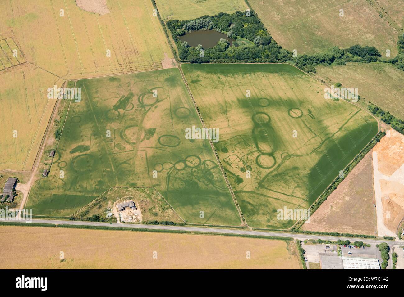 Cerimoniale preistorica paesaggio vicino Eynsham, Oxfordshire, 2018. Creatore: Storico Inghilterra fotografo personale. Foto Stock