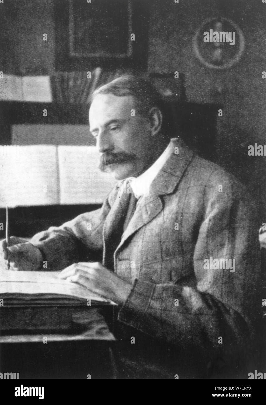 Sir Edward Elgar, (1857-1934), compositore inglese, fine XIX-inizio XX secolo. Artista: sconosciuto Foto Stock