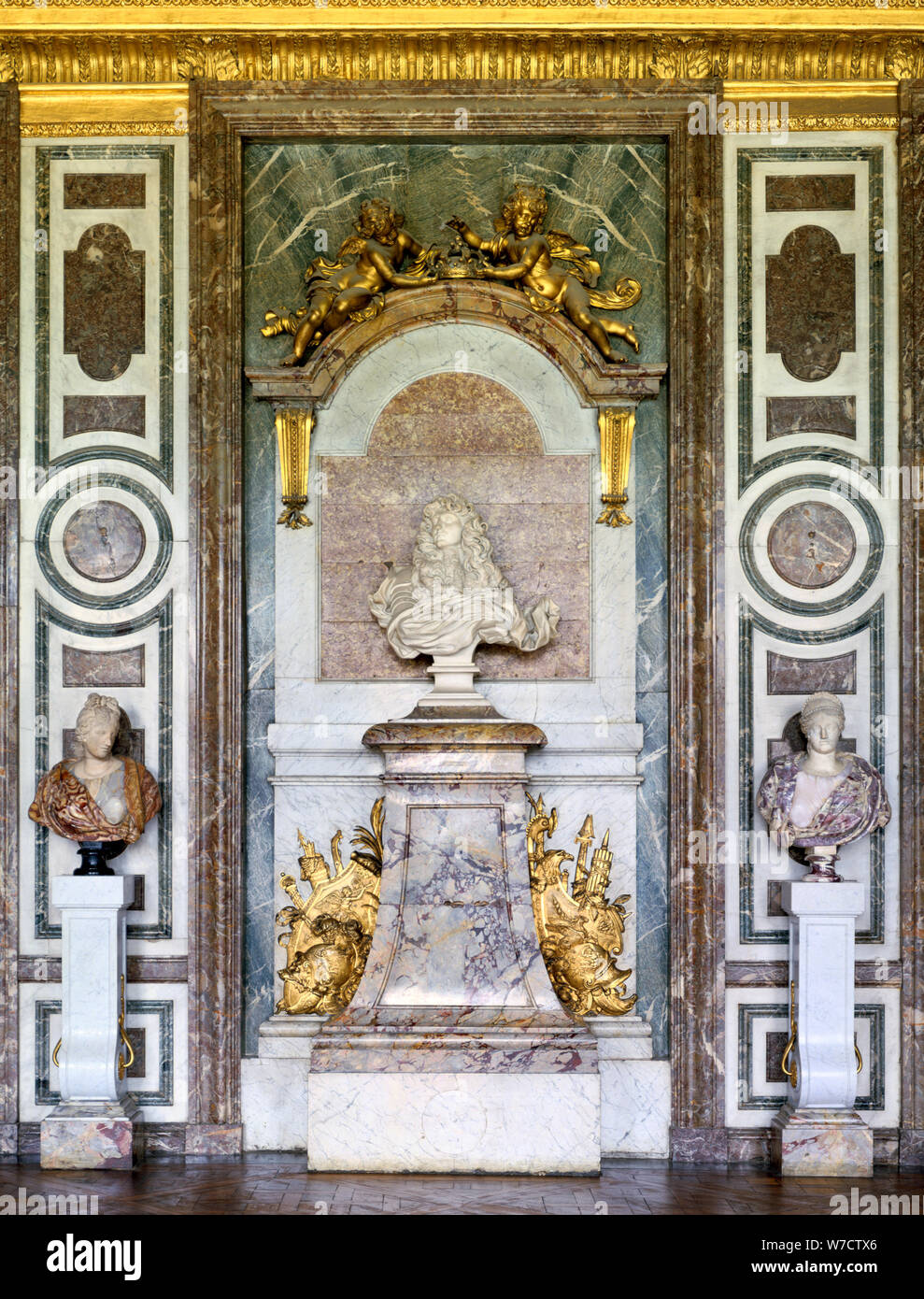 Busto di Luigi XIV, Salon de Diane, Grand Appartamento, Chateau de Versailles, Francia del XVII secolo. Artista: Gian Lorenzo Bernini Foto Stock