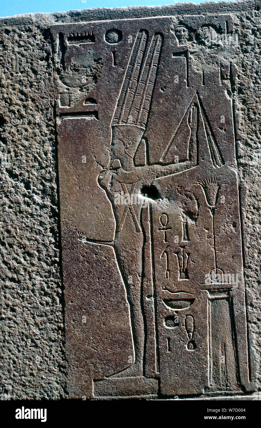 Sollievo che mostra il dio della fertilità Min, Tempio di Amon, Karnak, Egitto. Artista: sconosciuto Foto Stock