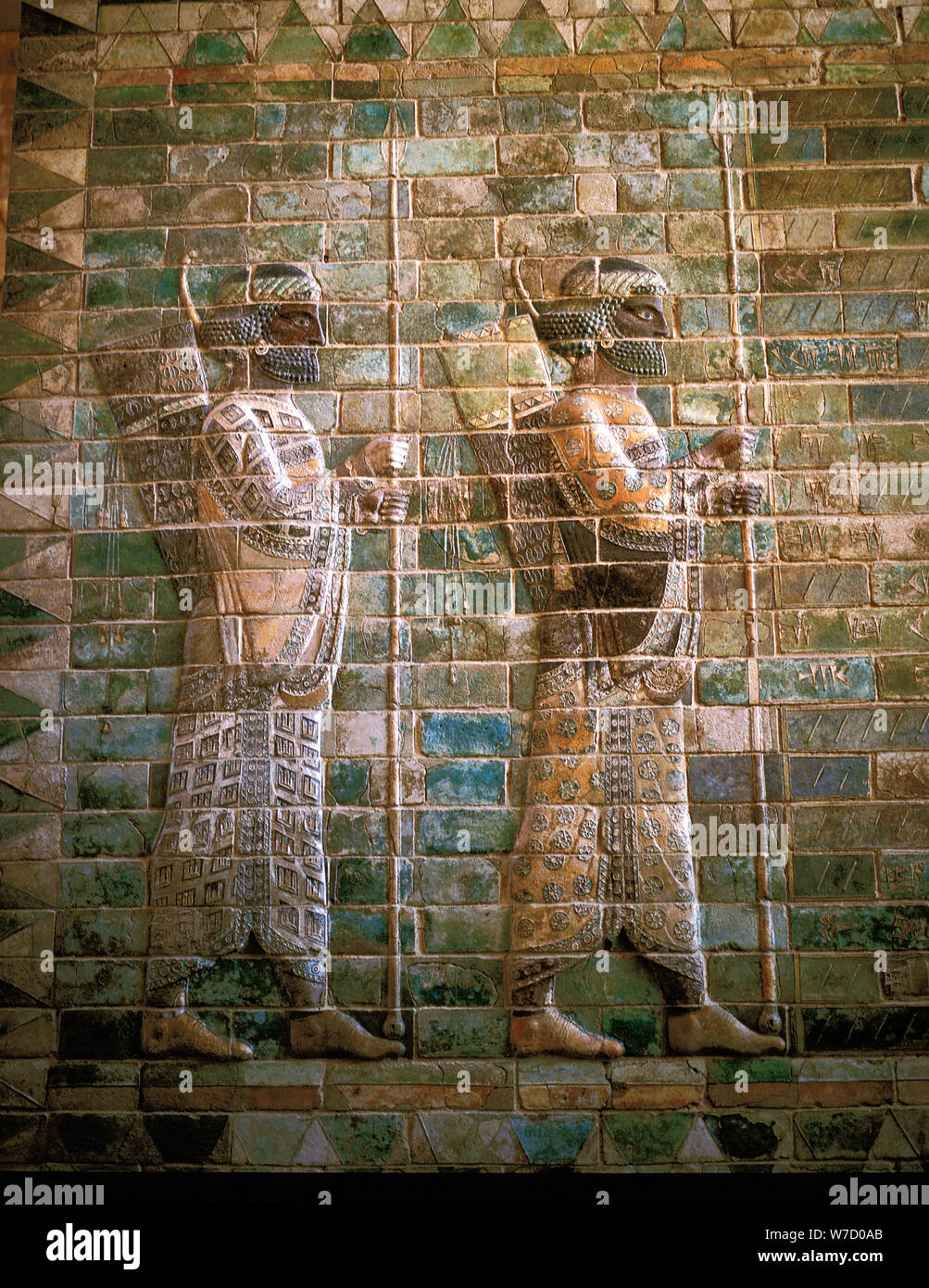 In mattoni smaltati sollievo di arcieri dalla Guardia Reale, Palazzo di Dario I, Susa, persiano, 522-486 A.C. Artista: sconosciuto Foto Stock
