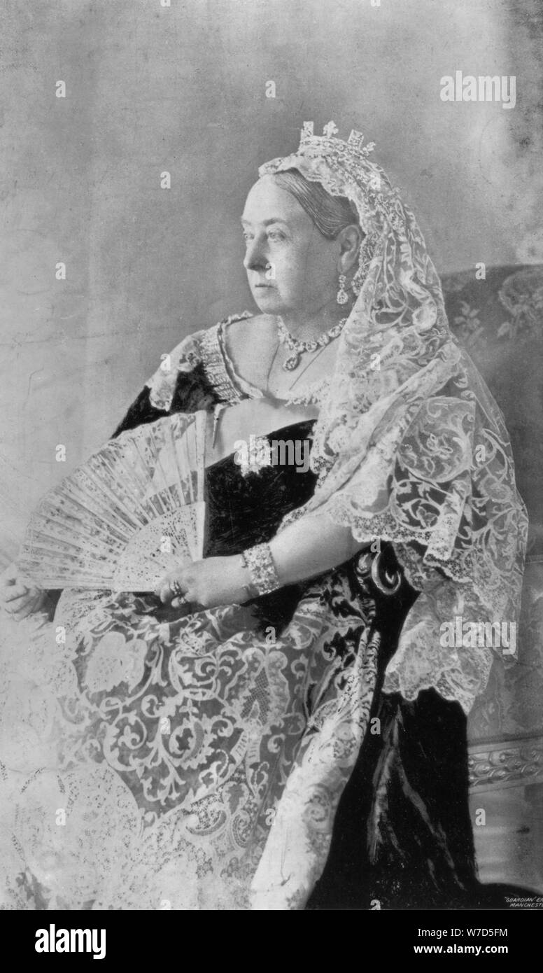 La regina Victoria del Regno Unito, 1894.Artista: Hughes & Mullins Foto Stock
