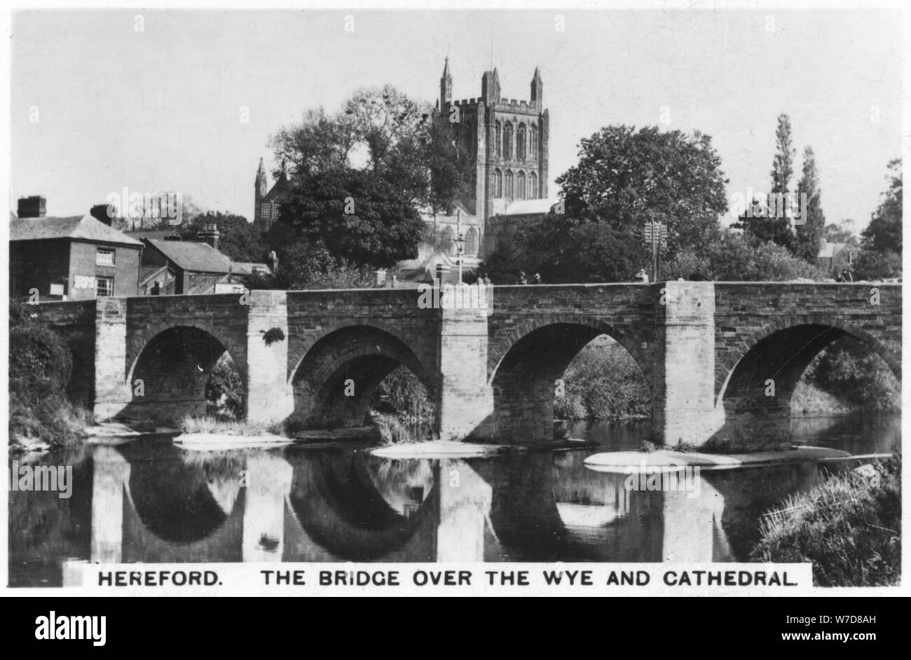 Il ponte sopra il memorandum di Wye e cattedrale, Hereford, 1936. Artista: sconosciuto Foto Stock