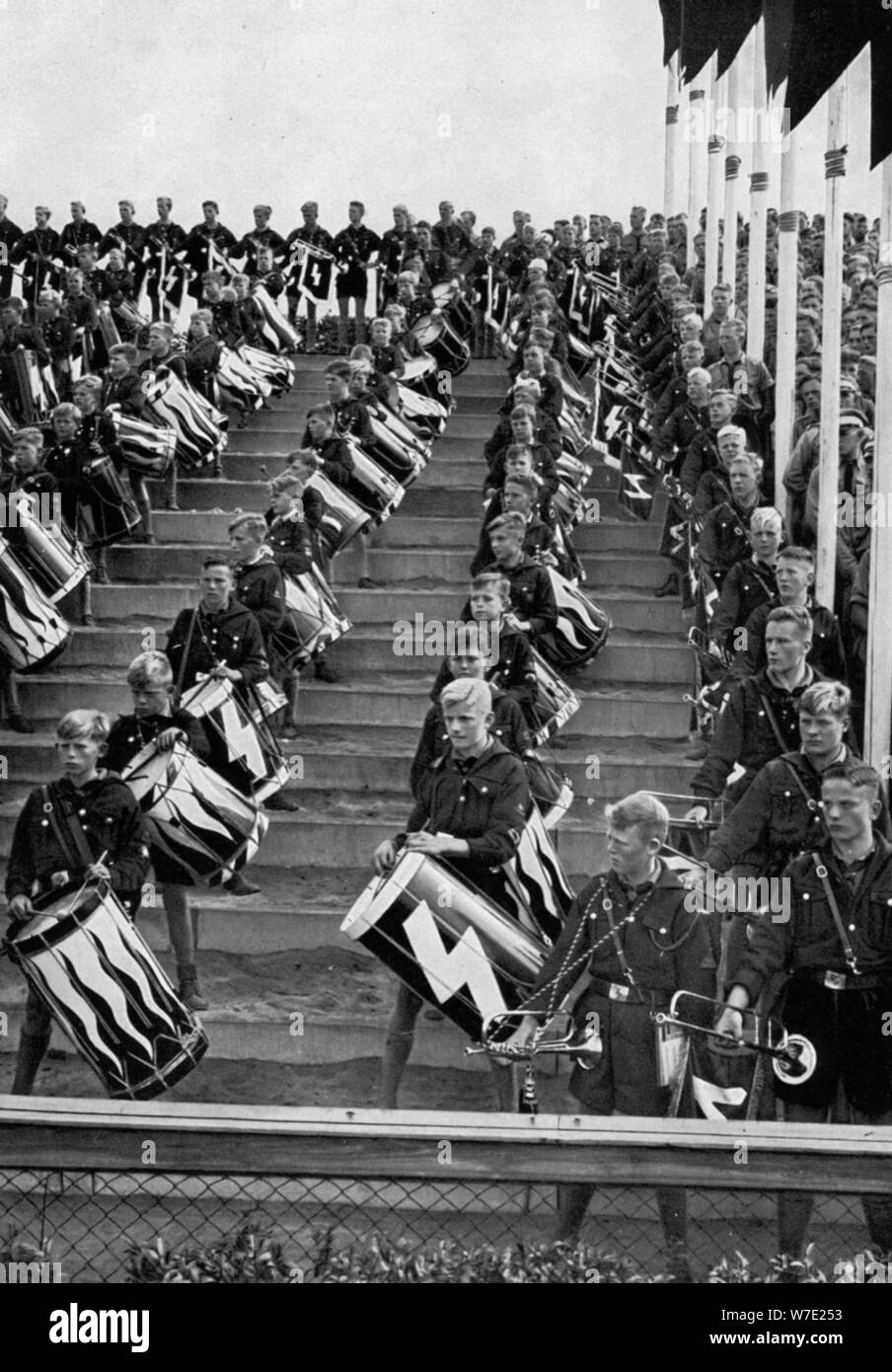 La Gioventù Hitleriana, Rally di Norimberga, Germania, 1936. Artista: sconosciuto Foto Stock