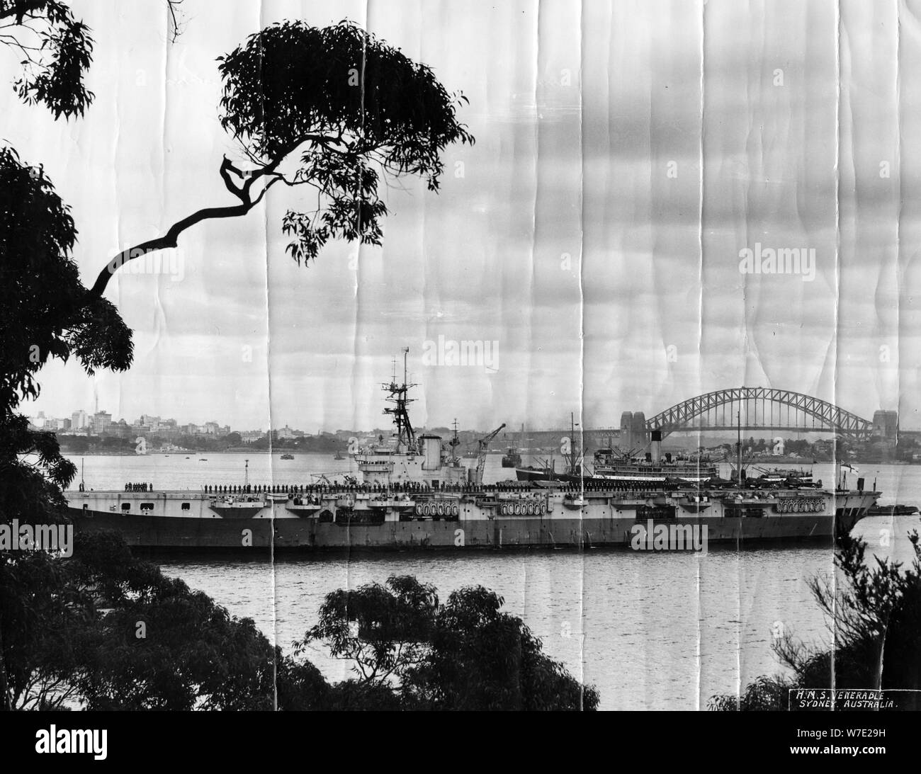 British portaerei HMS "Venerabile", Sydney, Australia, c1946. Artista: sconosciuto Foto Stock