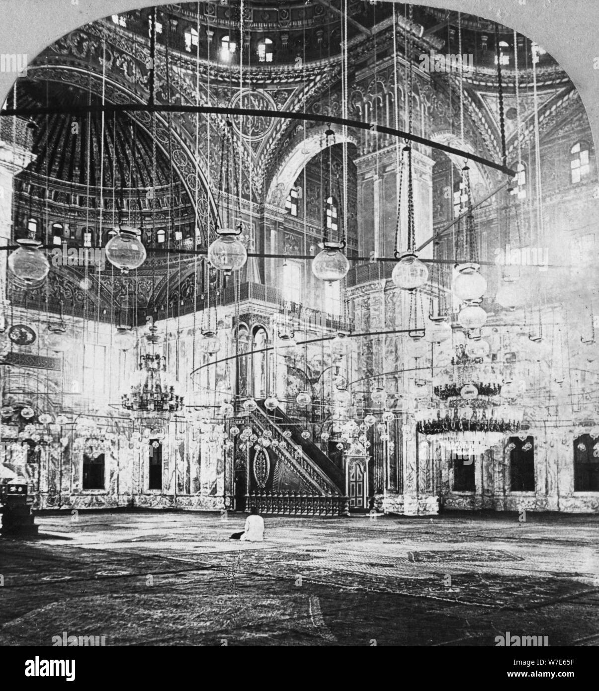 Interno, la Moschea di Muhammad Ali al Cairo, Egitto, 1899. Artista: BL Singley Foto Stock