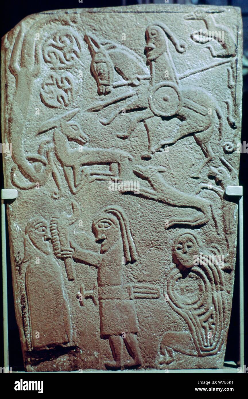 Dettaglio di una pietra Pictish con scene bibliche, IX secolo. Artista: sconosciuto Foto Stock