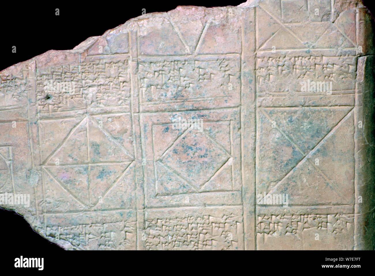 Babilonese di clay tablet con problemi geometrici. Artista: sconosciuto Foto Stock