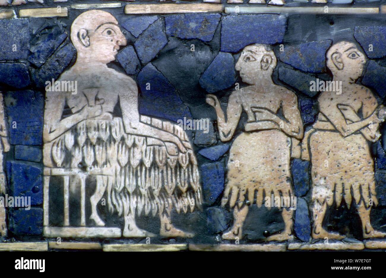 Dettaglio del righello sumera dallo standard di Ur, circa 2600-2400 A.C.. Artista: sconosciuto Foto Stock