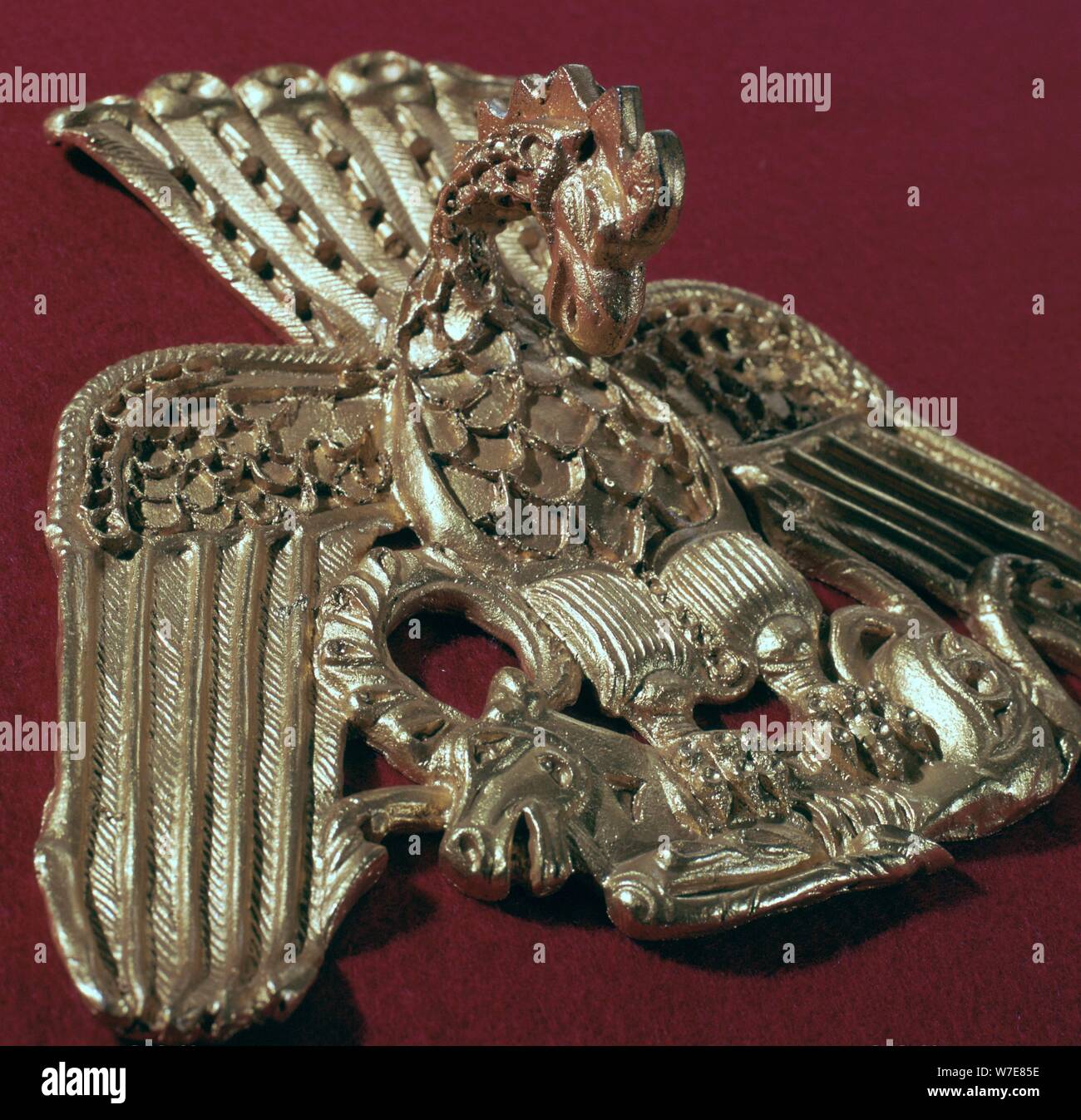 Oro Sarmatian eagle tenendo un IBEX. Artista: sconosciuto Foto Stock