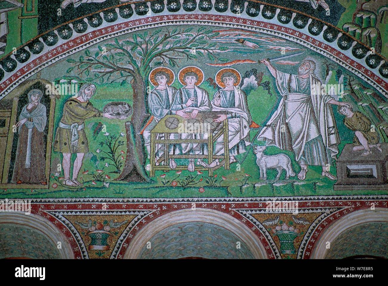 Mosaico di Abramo e i tre angeli al sacrificio di Isacco, al sesto secolo. Artista: sconosciuto Foto Stock
