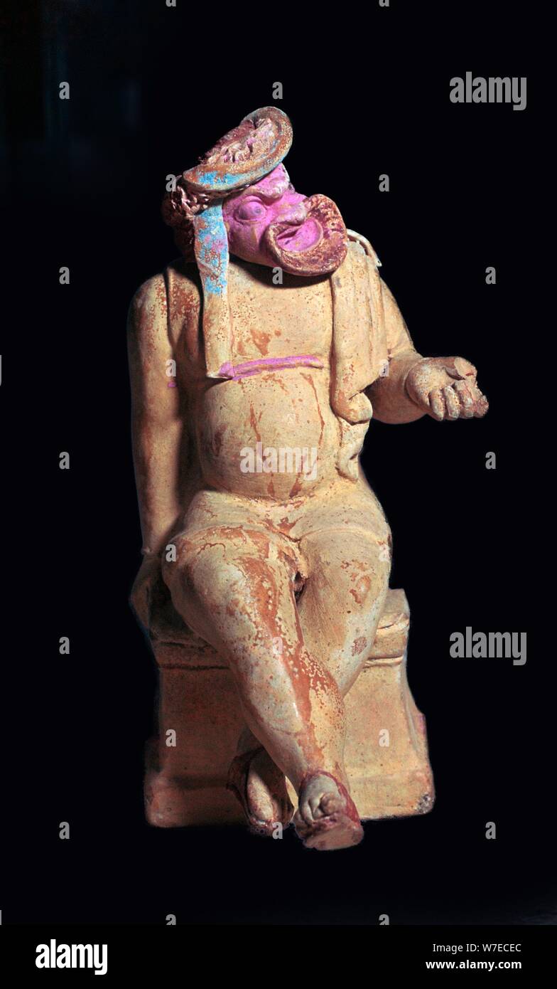 Greco vaso in terracotta di un attore comico, II secolo A.C. Artista: sconosciuto Foto Stock